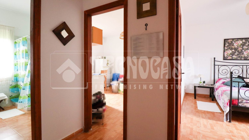 chalet-adosado-en-venta-en-camino-del-pino-big-9