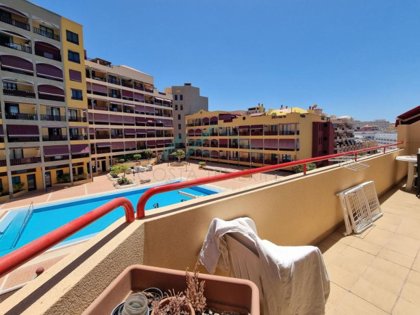 atico-en-venta-en-caleta-del-jurado-3-big-2