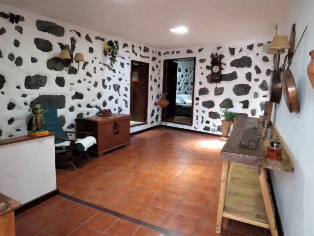 casa-o-chalet-independiente-en-venta-en-el-reventon-big-0