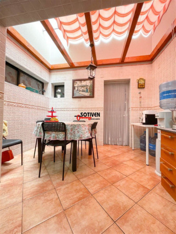 chalet-adosado-en-venta-en-avenida-del-poniente-big-16