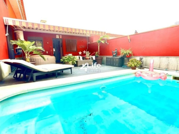 chalet-adosado-en-venta-en-avenida-kurt-konrad-mayer-big-1