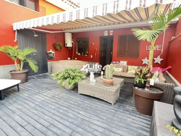 chalet-adosado-en-venta-en-avenida-kurt-konrad-mayer-big-2