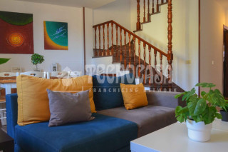 Chalet adosado en venta en calle Ajoreña