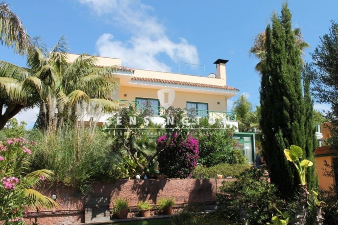 casa-o-chalet-independiente-en-venta-en-santa-catalina-big-2