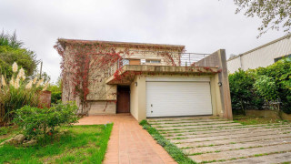 Casa o chalet independiente en venta en calle la Caridad, 86