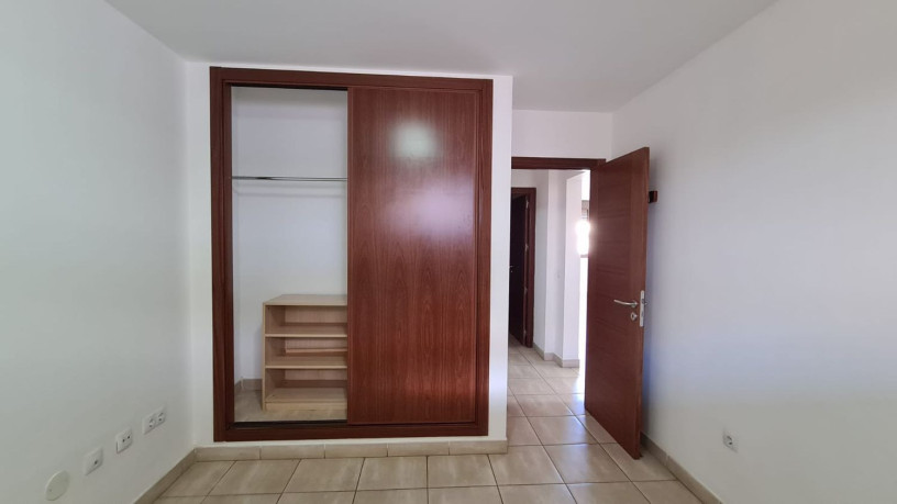 piso-en-venta-en-avenida-los-majuelos-big-10