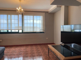 Chalet pareado en venta en calle Siempreviva