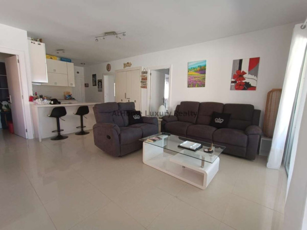 casa-o-chalet-en-venta-en-calle-nivaria-big-24