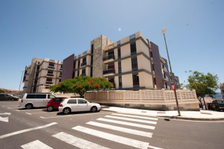 Piso en venta en calle Neptuno, 1