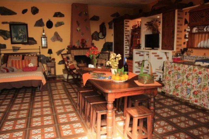 casa-o-chalet-independiente-en-venta-en-las-hermosas-1-big-2