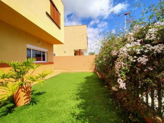 Chalet pareado en venta en calle Guillermina Darias Padrón Maestra, 6