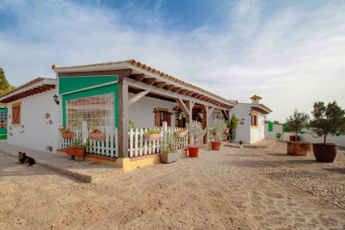 casa-o-chalet-independiente-en-venta-en-machado-las-barreras-big-1