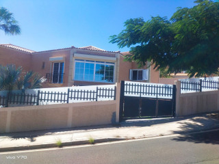 Chalet pareado en venta en avenida del Atlàntico, 119