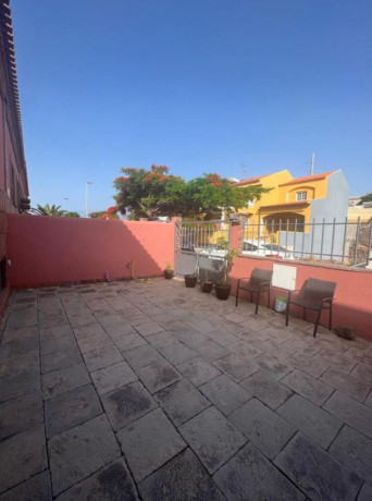 casa-o-chalet-independiente-en-venta-en-avenida-del-cantabrico-big-1