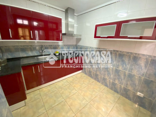 Piso en venta en Av. Obispo Pérez Caceres