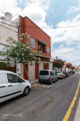 Chalet adosado en venta en calle San Pedro Arriba