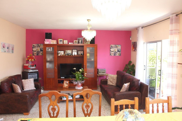 casa-o-chalet-independiente-en-venta-en-centro-big-3