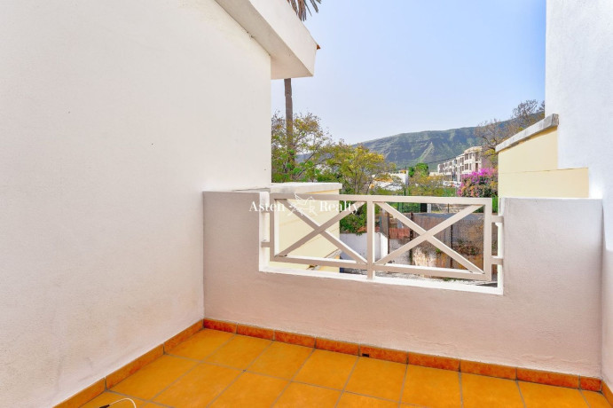 chalet-adosado-en-venta-en-calle-de-canarias-big-14