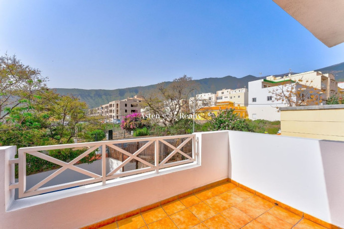 chalet-adosado-en-venta-en-calle-de-canarias-big-6