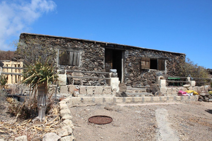 finca-rustica-en-venta-en-el-escobonal-pajara-big-12