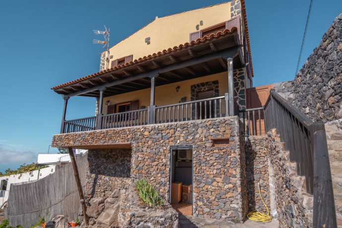 casa-rural-en-venta-en-calle-virgen-del-carmen-big-1