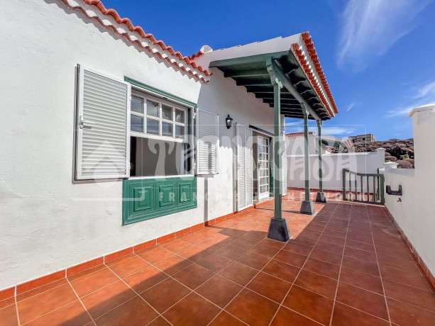 chalet-adosado-en-venta-en-calle-la-ensenada-10-big-24