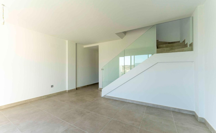 chalet-adosado-en-venta-en-avenida-mar-adriatico-big-13