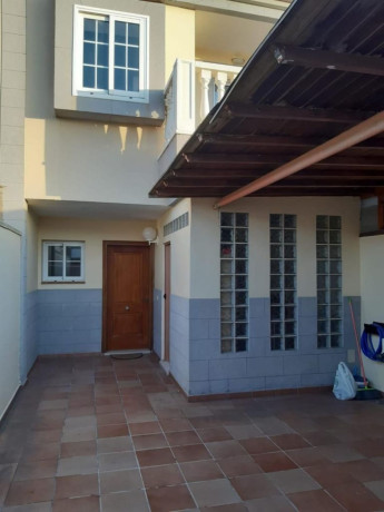 chalet-adosado-en-venta-en-el-medano-big-1