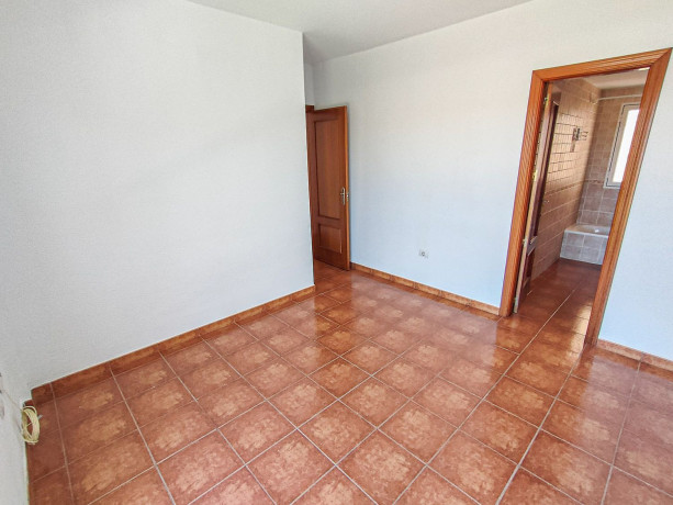 chalet-adosado-en-venta-en-csan-miguel-44-big-11