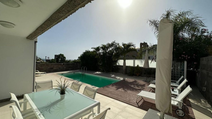 casa-o-chalet-independiente-en-venta-en-playa-del-duque-big-16