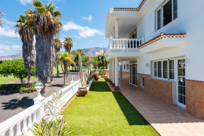 casa-o-chalet-en-venta-en-la-caleta-big-7