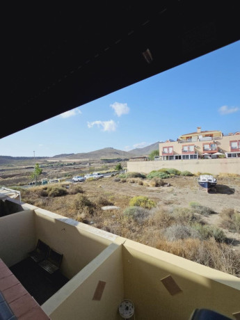 chalet-adosado-en-venta-en-las-chafiras-big-19