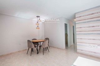 Piso en venta en Cho-Guaza