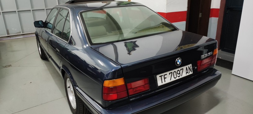 se-vende-bmw-e34-35-6-cilindros-big-0