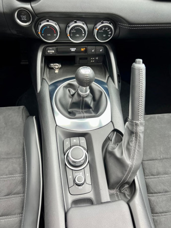 mazda-mx5-rf-10400km-big-8