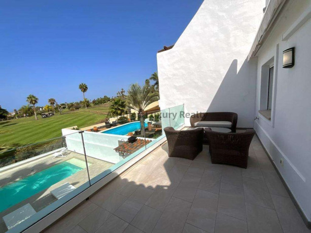 casa-o-chalet-en-venta-en-la-caleta-big-2