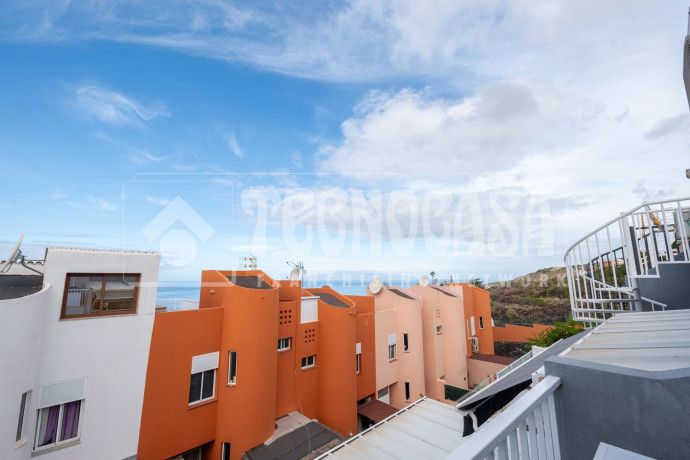 chalet-adosado-en-venta-en-calle-tabaiba-big-16