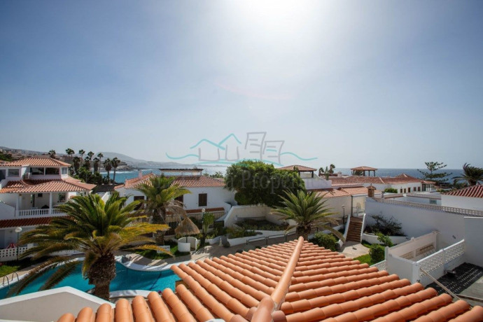 chalet-pareado-en-venta-en-la-caleta-big-23