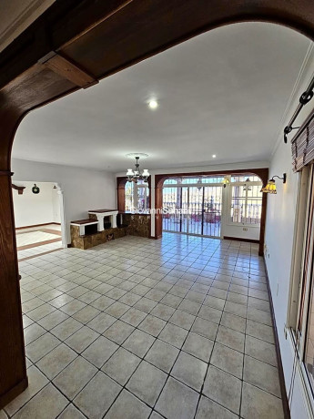 casa-o-chalet-independiente-en-venta-en-torviscas-centro-y-alto-big-11