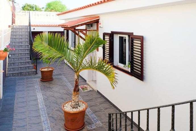 casa-o-chalet-independiente-en-venta-en-calle-taoro-151-big-13