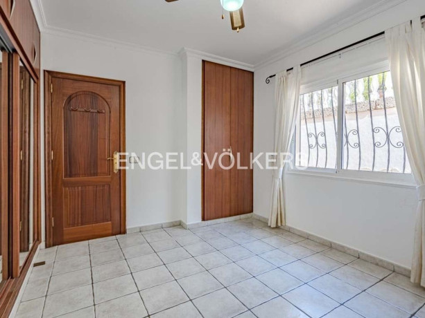 casa-o-chalet-en-venta-en-torviscas-centro-y-alto-big-22