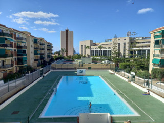 Piso en venta en avenida Juan Carlos I, 39