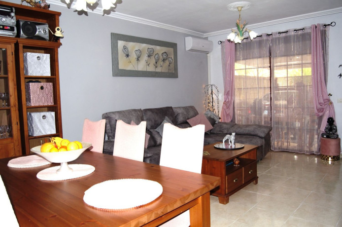 casa-o-chalet-independiente-en-venta-en-calle-labrusca-6-big-18