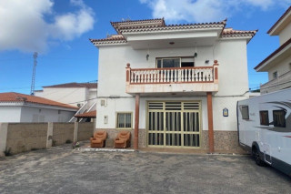 Chalet adosado en venta en carretera General s/n