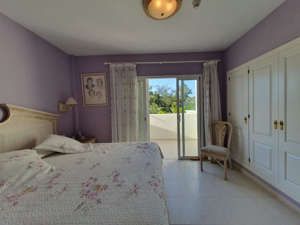 chalet-adosado-en-venta-en-los-cristianos-big-12