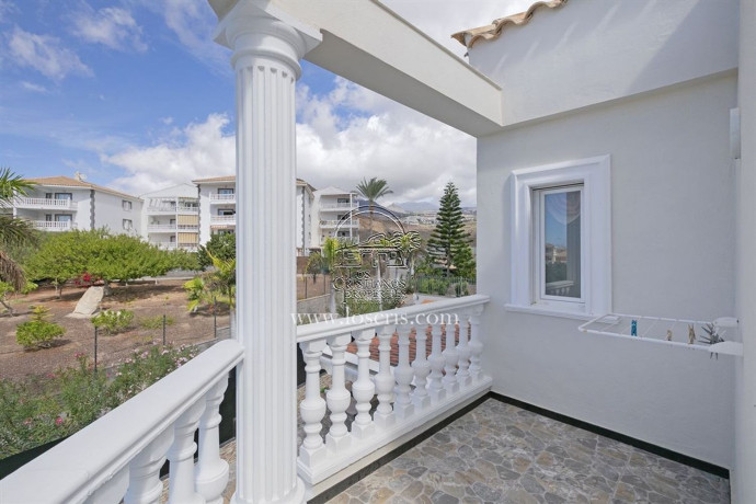 casa-o-chalet-independiente-en-venta-en-vista-hermosa-los-cristianos-23-big-2