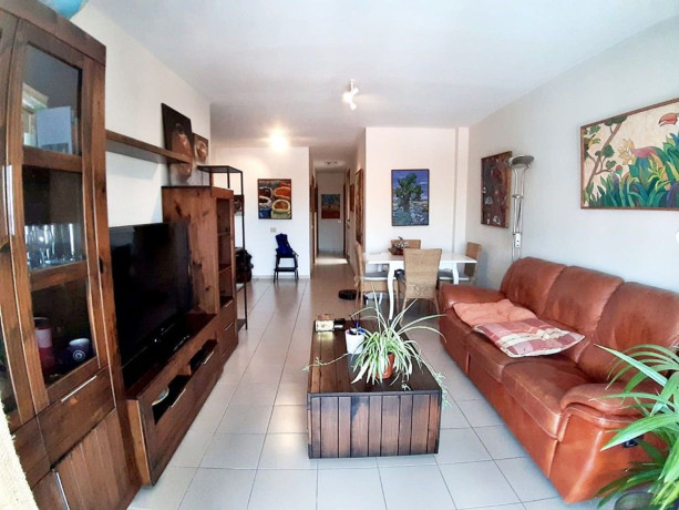 piso-en-venta-en-avenida-santa-cruz-big-1