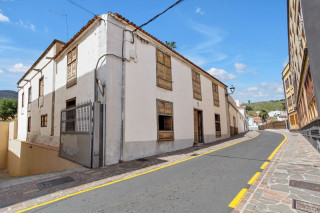 Chalet pareado en venta en calle Duque de la Torre, 21