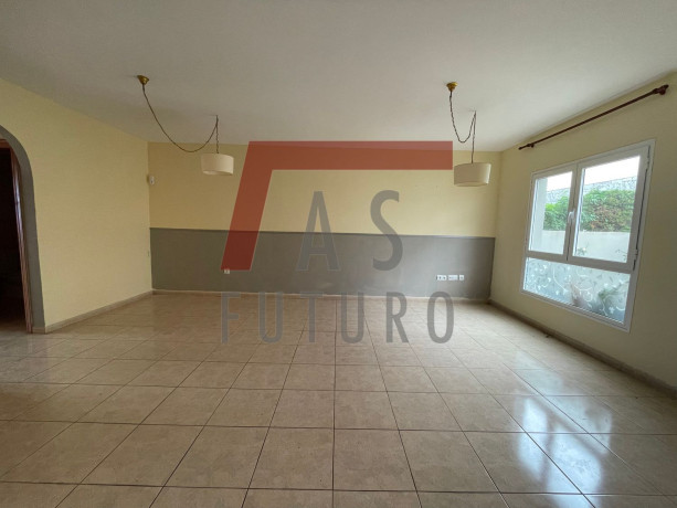 chalet-adosado-en-venta-en-canarios-big-1