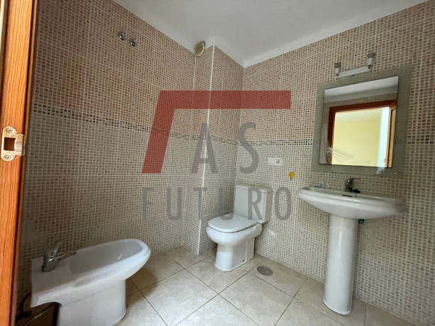 chalet-adosado-en-venta-en-canarios-big-23